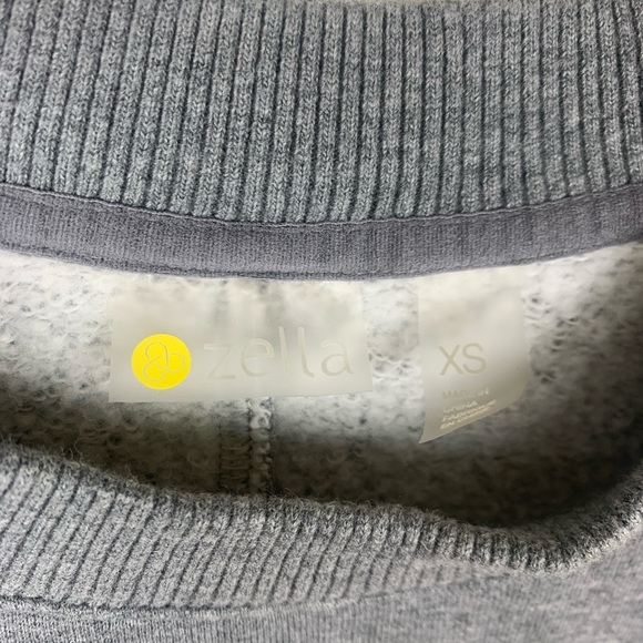 Zella Gray Sweatshirt Pullover Side Slits Size XS - Picture 4 of 5